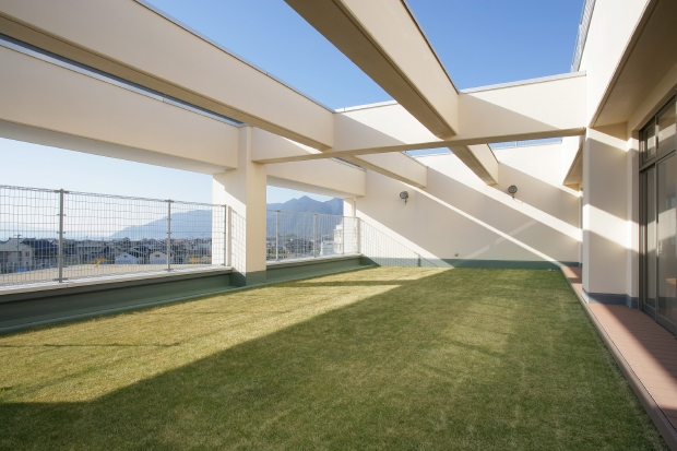 松原なぎさ小学校 株式会社東条設計街に緑を建築に夢を