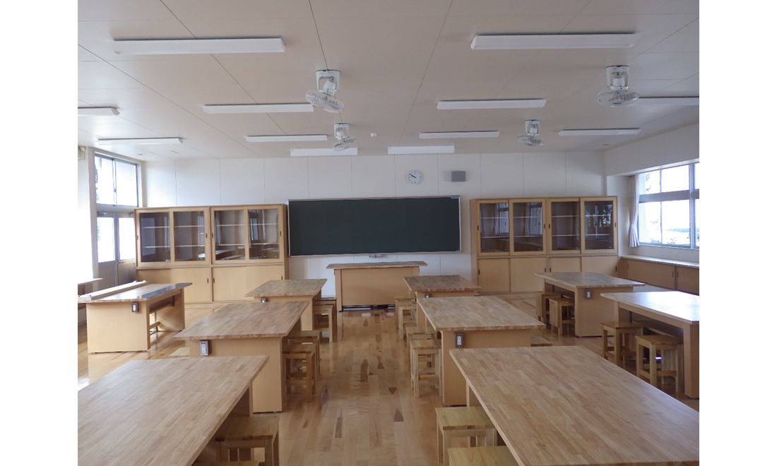 日当山中学校校舎　32号棟ほか